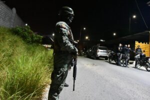 Ecuador reforma normativa de conflicto armado e impulsa cooperación Ecuador reforma normativa de conflicto armado e impulsa cooperación
