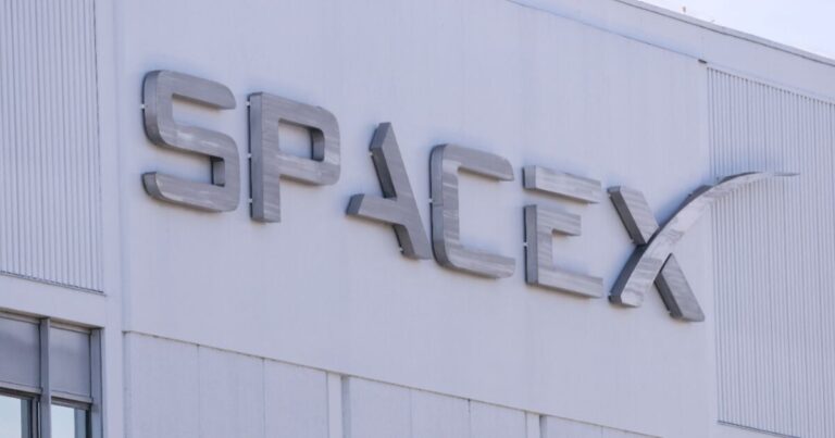 SpaceX acuerda contrato de $30,000 mdd con Google antes de su IPO SpaceX acuerda contrato de $30,000 mdd con Google antes de su IPO