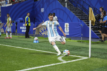 Consumo eléctrico en Argentina cae y sube durante partidos del Mundial