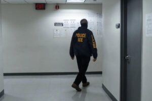 Agente de ICE mata a migrante mexicano en operativo en Houston Agente de ICE mata a migrante mexicano en operativo en Houston
