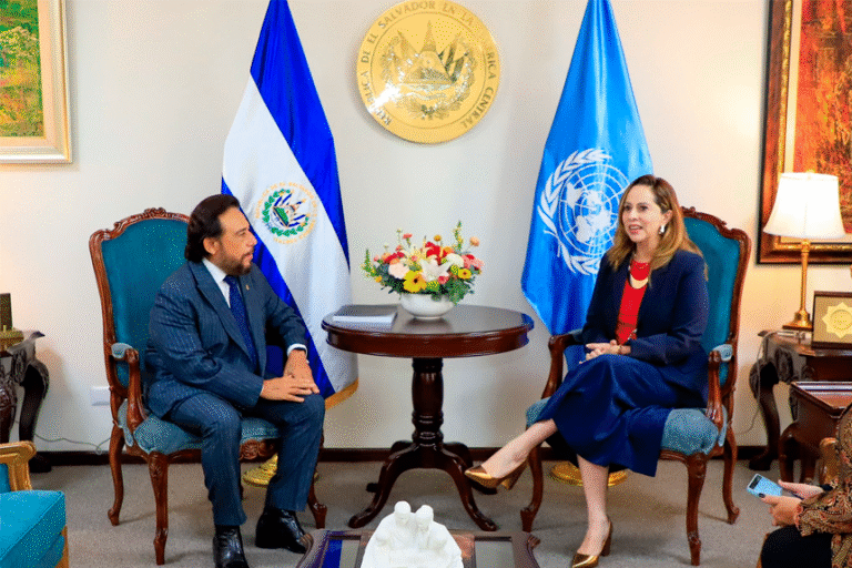 Gobierno y UNOPS refuerzan alianza para desarrollo en El Salvador