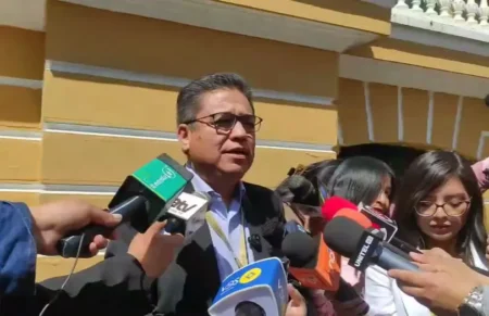 Gobierno reitera vigencia del estado de excepción y llama a cumplirlo Gobierno reitera vigencia del estado de excepción y llama a cumplirlo