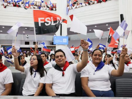 Jóvenes nicaragüenses respaldan reforma parcial a la Constitución