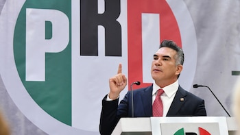 Alito Moreno acusa a MC de favorecer al gobierno de la 4T Alito Moreno acusa a MC de favorecer al gobierno de la 4T