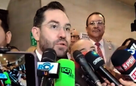 Jorge Cálix impulsa reforma para bajar costo de electricidad en Honduras Jorge Cálix impulsa reforma para bajar costo de electricidad en Honduras