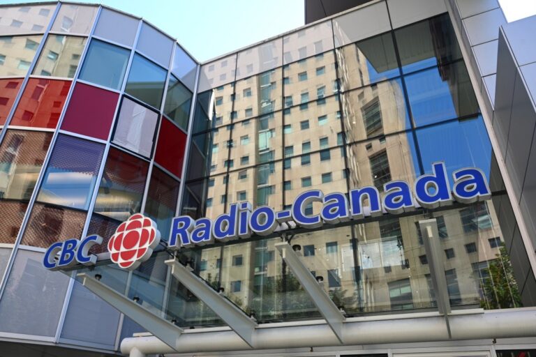 CBC enfrenta críticas por no llamar “terrorismo” al 11-S