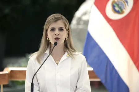 Costa Rica aplica modelo salvadoreño contra crimen en cárceles Costa Rica aplica modelo salvadoreño contra crimen en cárceles