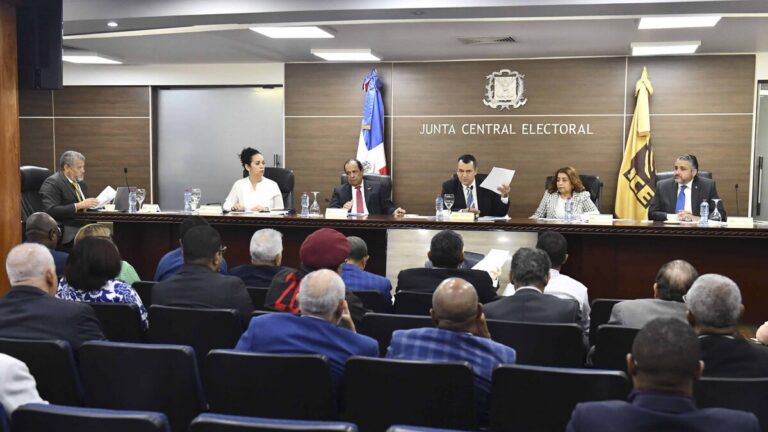 JCE sanciona a ACD Media por publicar encuestas fuera de plazo JCE sanciona a ACD Media por publicar encuestas fuera de plazo