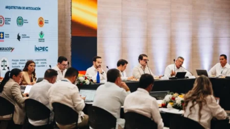 Alcaldes apoyan plan nacional de seguridad urbana en Colombia