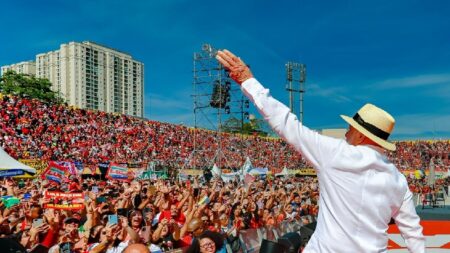 Lula y Flávio Bolsonaro inician campaña enfocada en seguridad