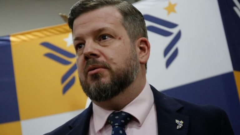 Kaiser exige transparencia a Cancillería por tensión con Argentina