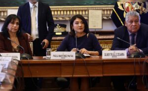 Comisión aprueba delegar facultades al Ejecutivo por 120 días Comisión aprueba delegar facultades al Ejecutivo por 120 días