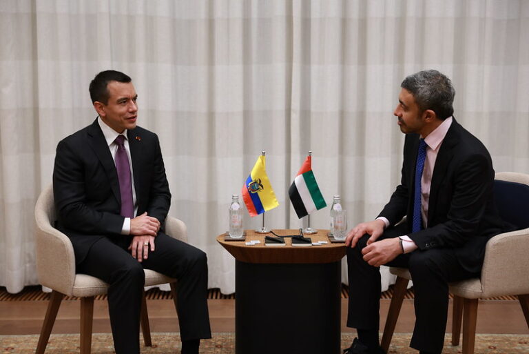 Ecuador y Emiratos Árabes Unidos amplían cooperación e inversiones