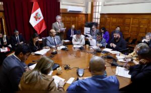 Congreso debatirá facultades al Ejecutivo por seguridad y El Niño Congreso debatirá facultades al Ejecutivo por seguridad y El Niño