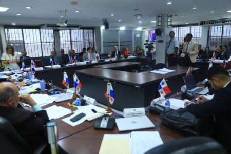 Asamblea Nacional de Panamá aplaza debate del presupuesto 2027 Asamblea Nacional de Panamá aplaza debate del presupuesto 2027