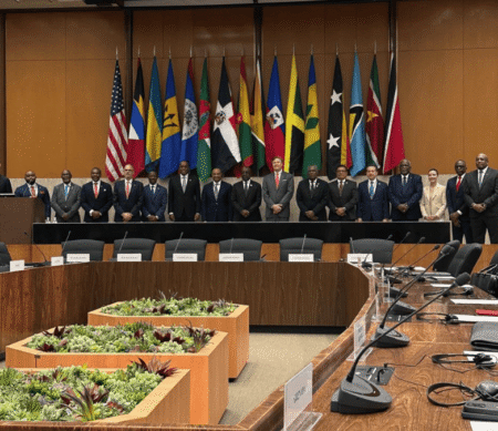 EE. UU. invierte 340 millones de dólares en seguridad y conectividad del Caribe EE. UU. invierte 340 millones de dólares en seguridad y conectividad del Caribe