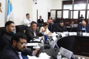 Sector privado pide revisar Presupuesto 2027 por alza de deuda Sector privado pide revisar Presupuesto 2027 por alza de deuda