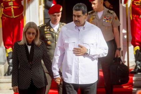 EE.UU. acusa a Maduro y Cilia Flores de conspirar para torturar EE.UU. acusa a Maduro y Cilia Flores de conspirar para torturar