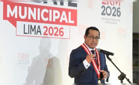 JNE evalúa 21 casos de reelección inconstitucional en Perú JNE evalúa 21 casos de reelección inconstitucional en Perú