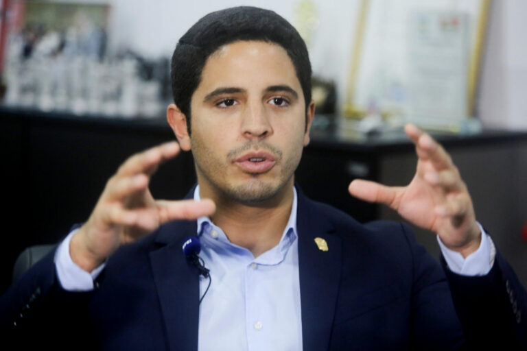 MOCA pide al Tribunal Electoral validar firmas de Vamos según ley vigente MOCA pide al Tribunal Electoral validar firmas de Vamos según ley vigente