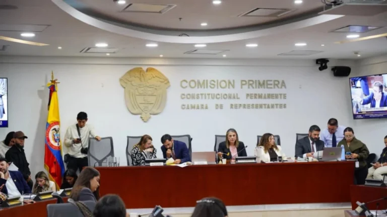 Cámara aprueba ampliar educación obligatoria de 3 a 17 años Cámara aprueba ampliar educación obligatoria de 3 a 17 años
