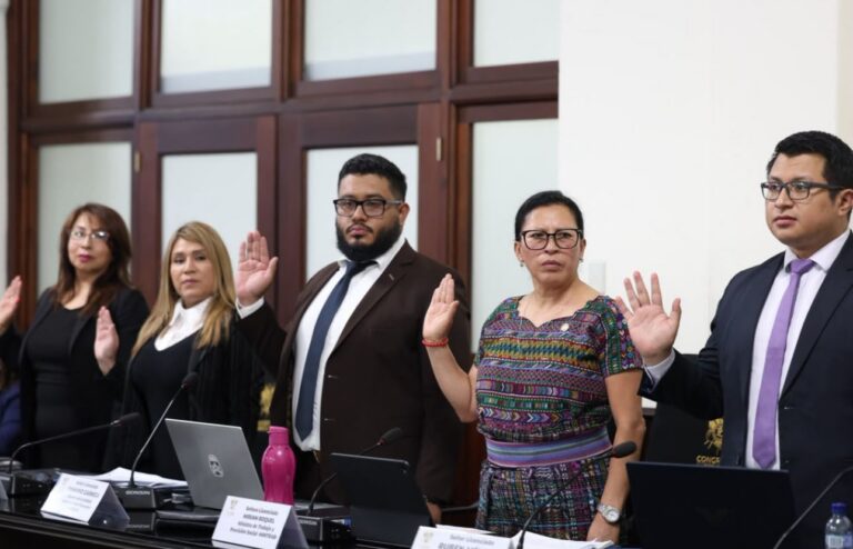 Arévalo podría fijar salario mínimo 2027 ante falta de acuerdo Arévalo podría fijar salario mínimo 2027 ante falta de acuerdo