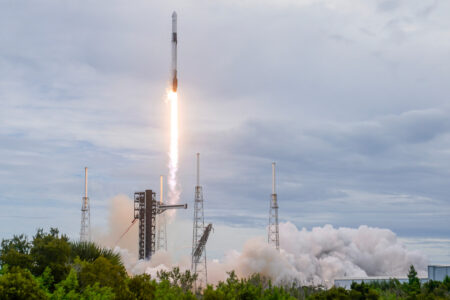 Retiro del Falcon 9 de SpaceX pone en riesgo lanzamientos militares